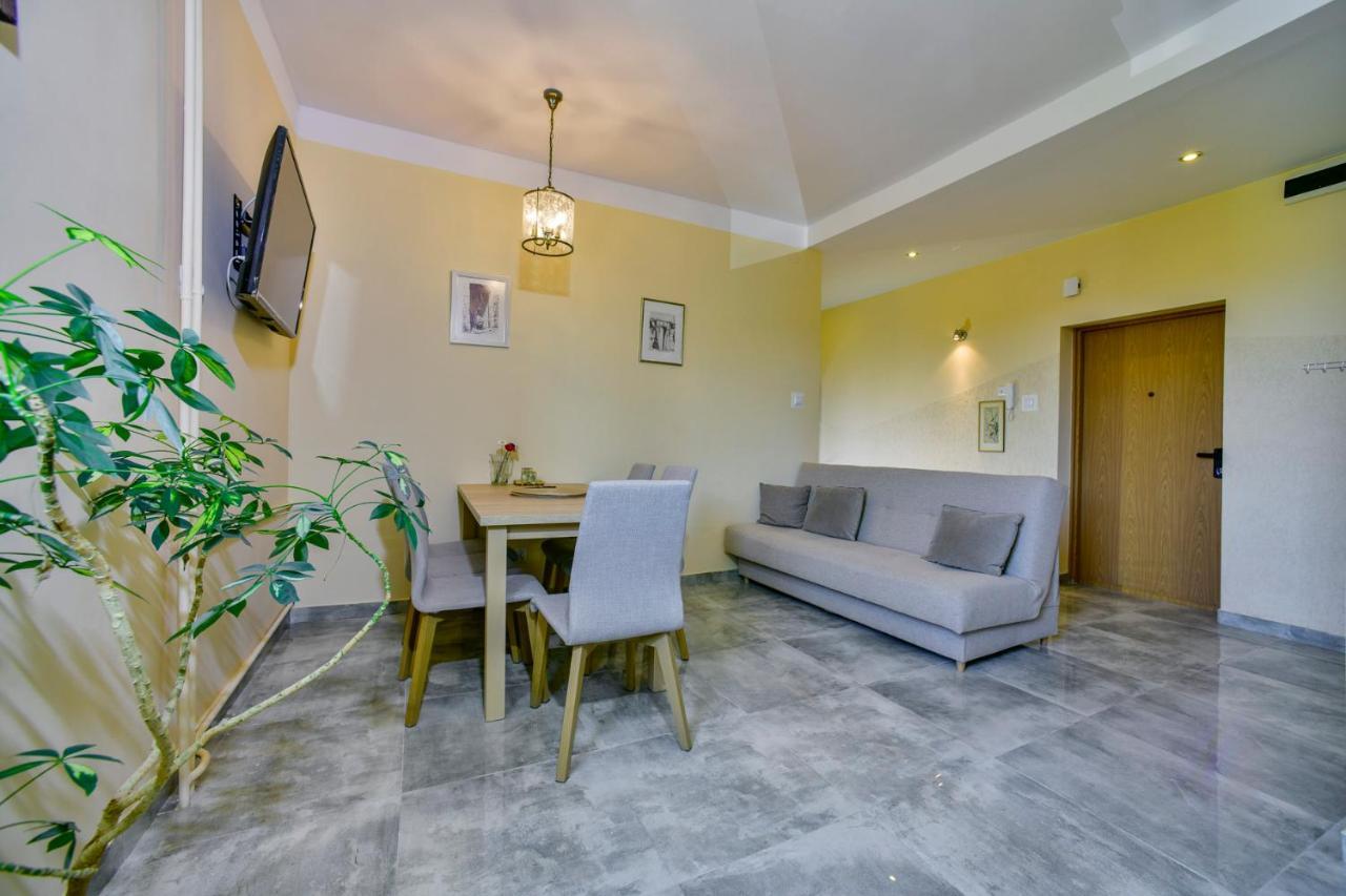 Apartament U Ewy W Kolobrzegu Podczele - 2 Sypialnie 50M2, Wifi I Darmowy Parking! Exterior foto